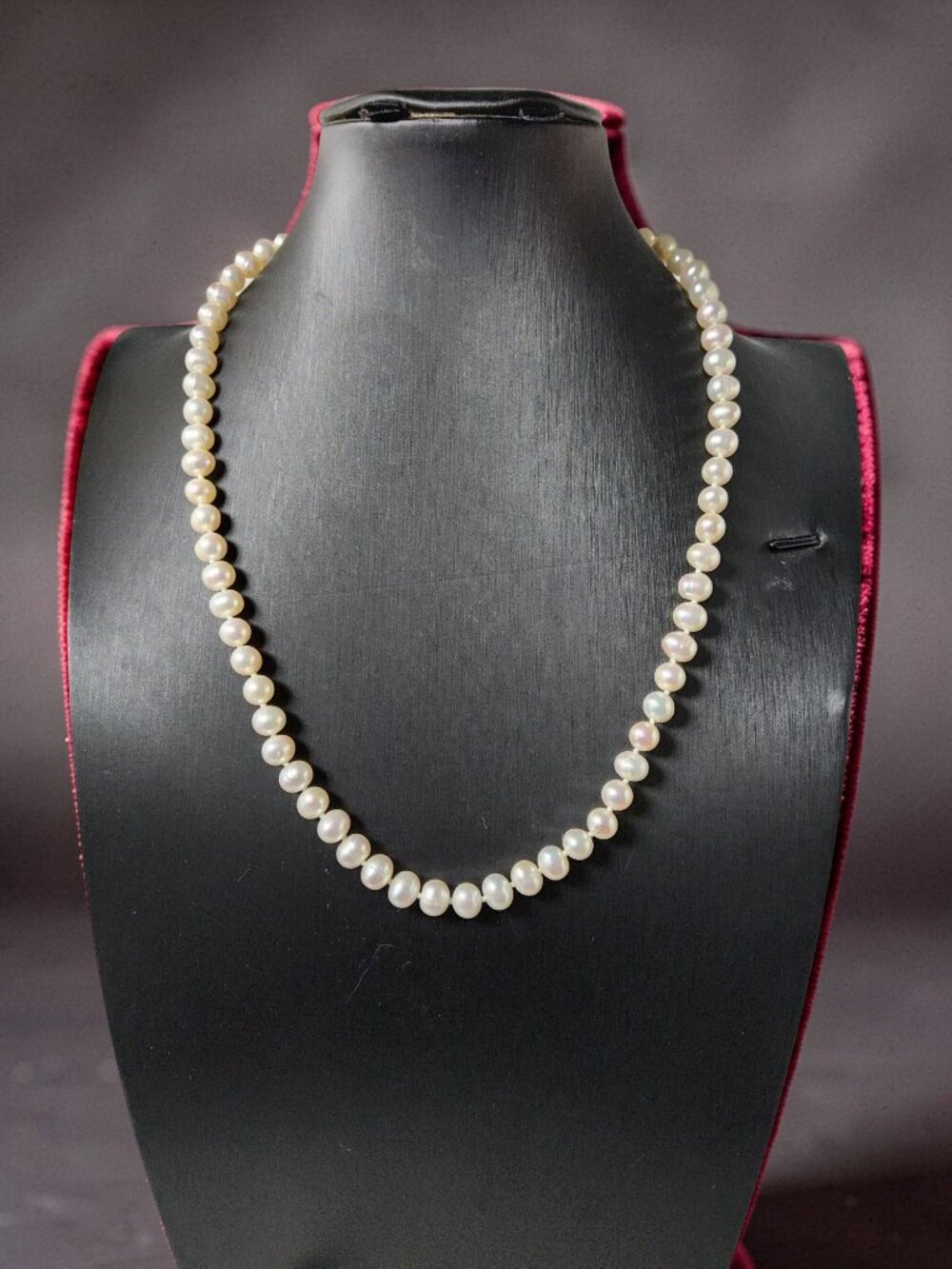 Vintage 1950's 17" Hand Knotted Freshwater Pearl Hook Closure Necklace